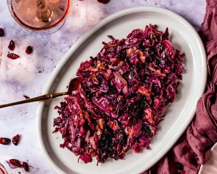 Crock Pot Red Cabbage and Apple Sauté