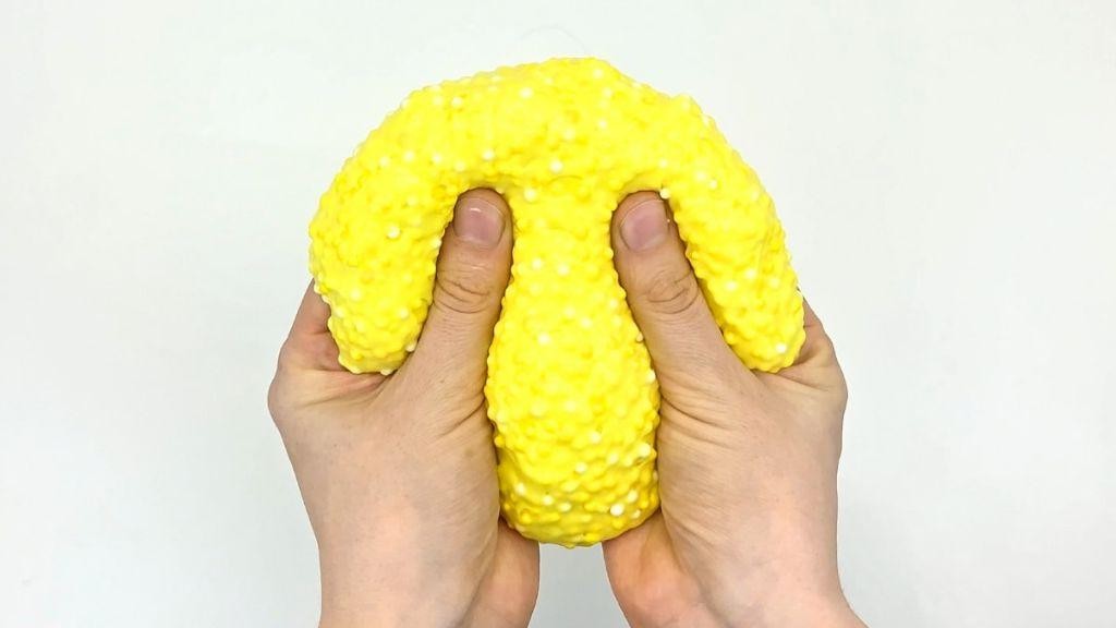 Crunchy Borax Slime with Beads