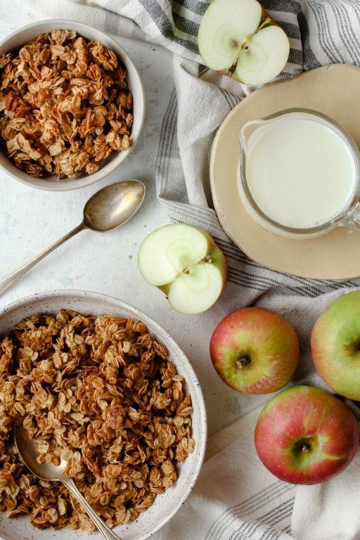 Crunchy Dehydrated Apple Granola Topping