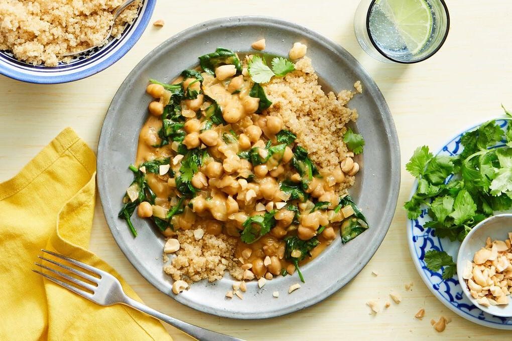 Curried Quinoa with Chickpeas and Spinach