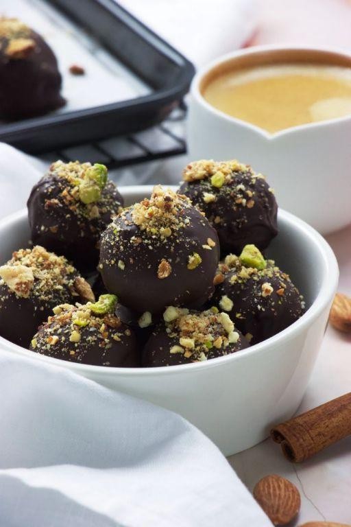 Dark Chocolate Almond Bites