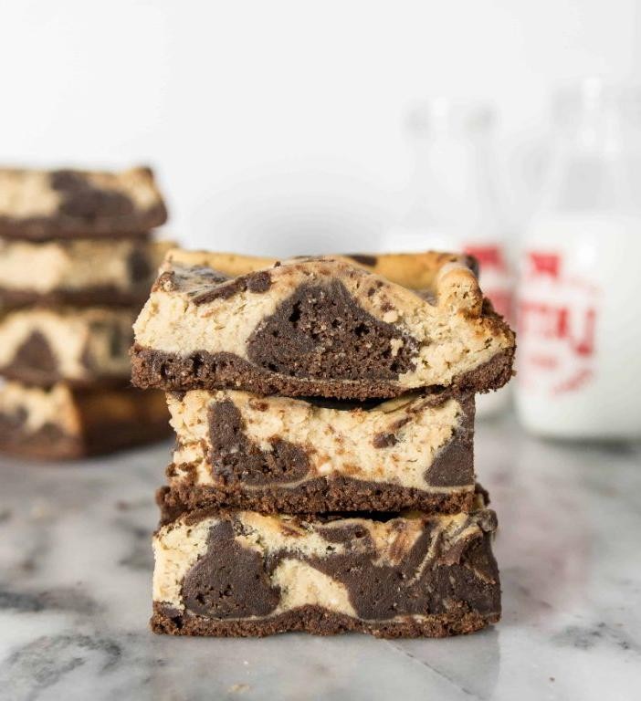 Dark Chocolate Espresso Brownie Cheesecake