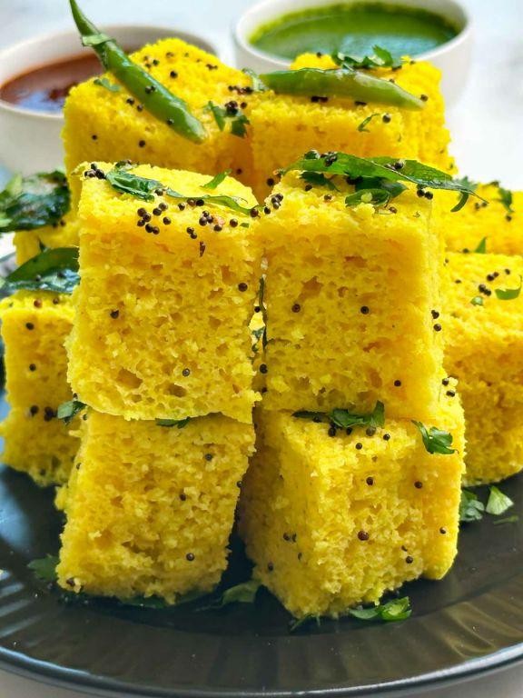 Dhokla Delight with Spicy Chutney