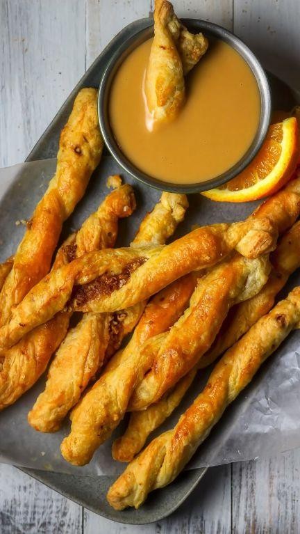 Dulce de Leche Pastry Twists