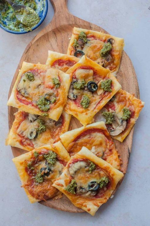 Easy Puff Pastry Pizza Bites