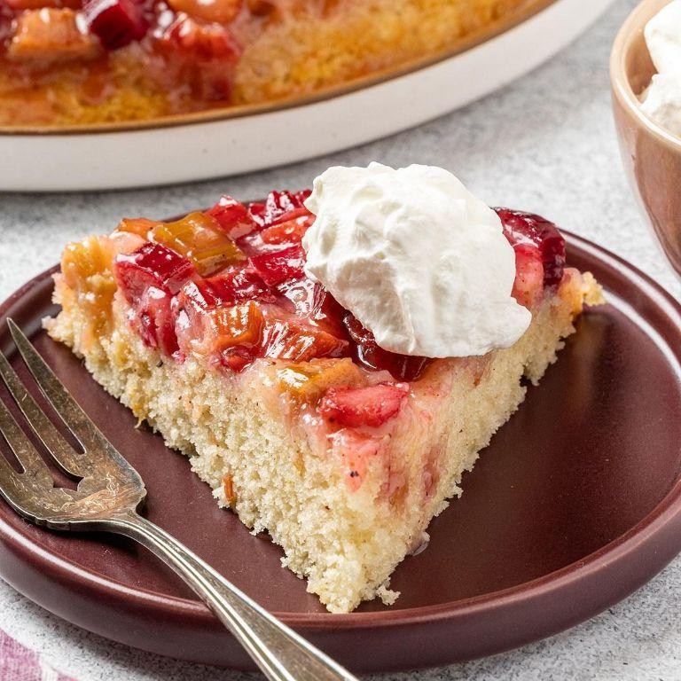 Easy Rhubarb Upside-Down Cake