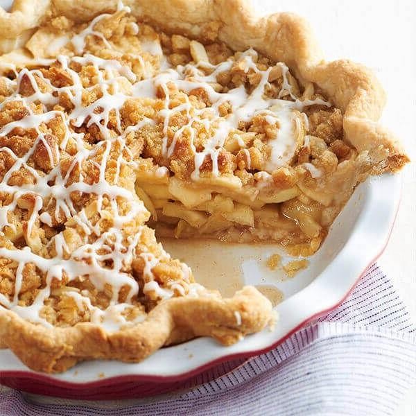 Effortless Dutch Apple Pie with Maple Syrup Glaze