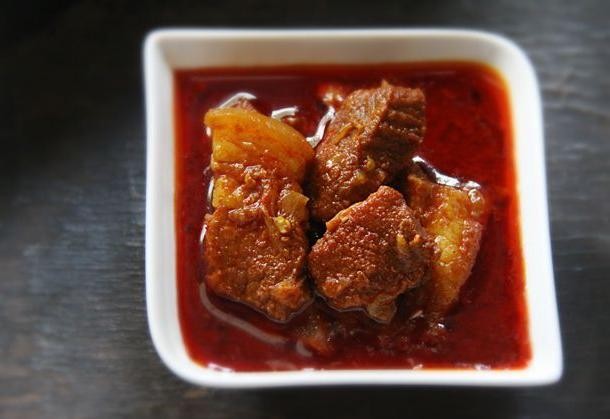 Fiery Vindaloo Pork Curry