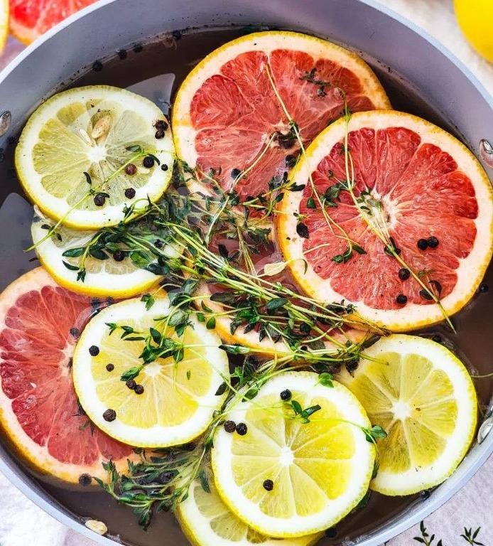 Fig and Thyme Simmer Pot