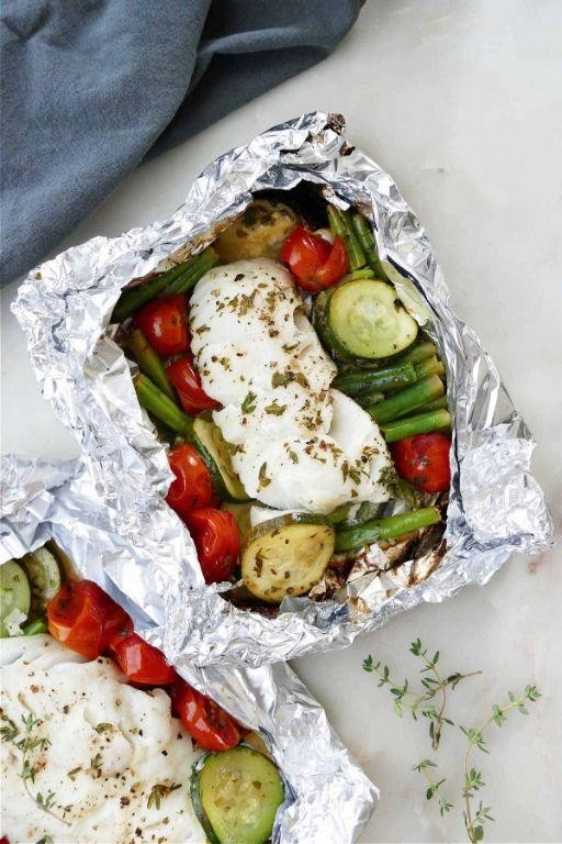 Fish and Veggie Foil Packets with Herbs