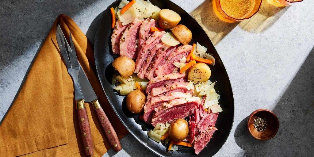 Flavorful Corned Beef and Cabbage with Cumin and Garlic