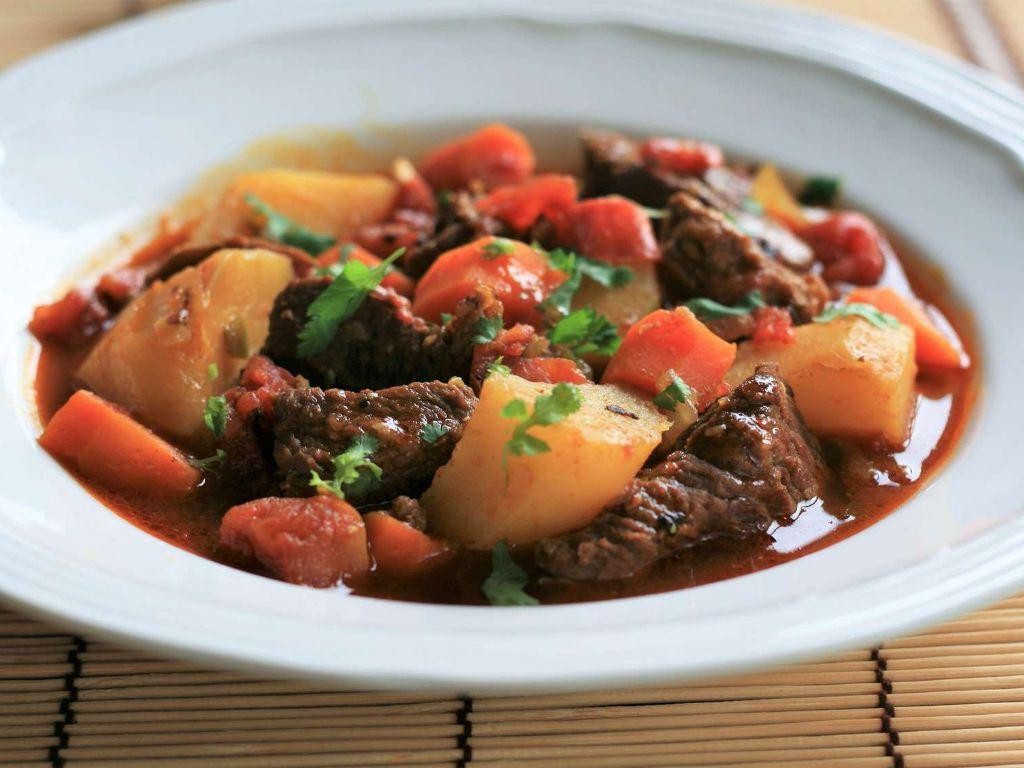 Flavorful Curry-Spiced Beef Stew
