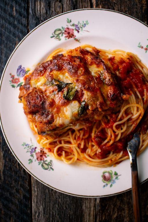 Flavorful Eggplant Parmesan with Tomato Sauce