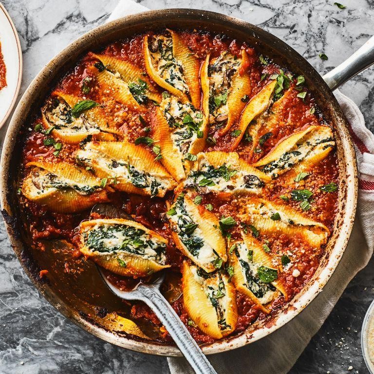 Flavorful Veggie and Cheese Stuffed Shells