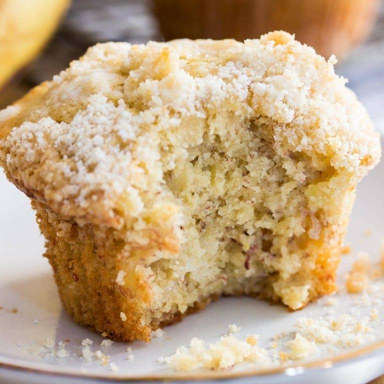 Fluffy Banana Muffins