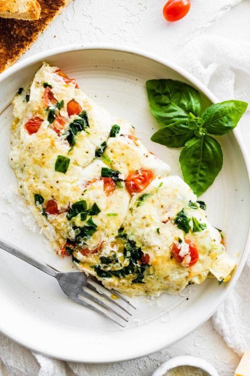 Fluffy Egg White Omelette with Spinach