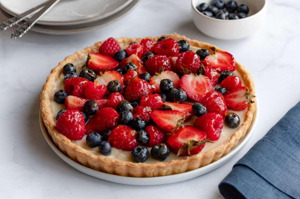 Fresh Fruit Tartlets with Vanilla Custard