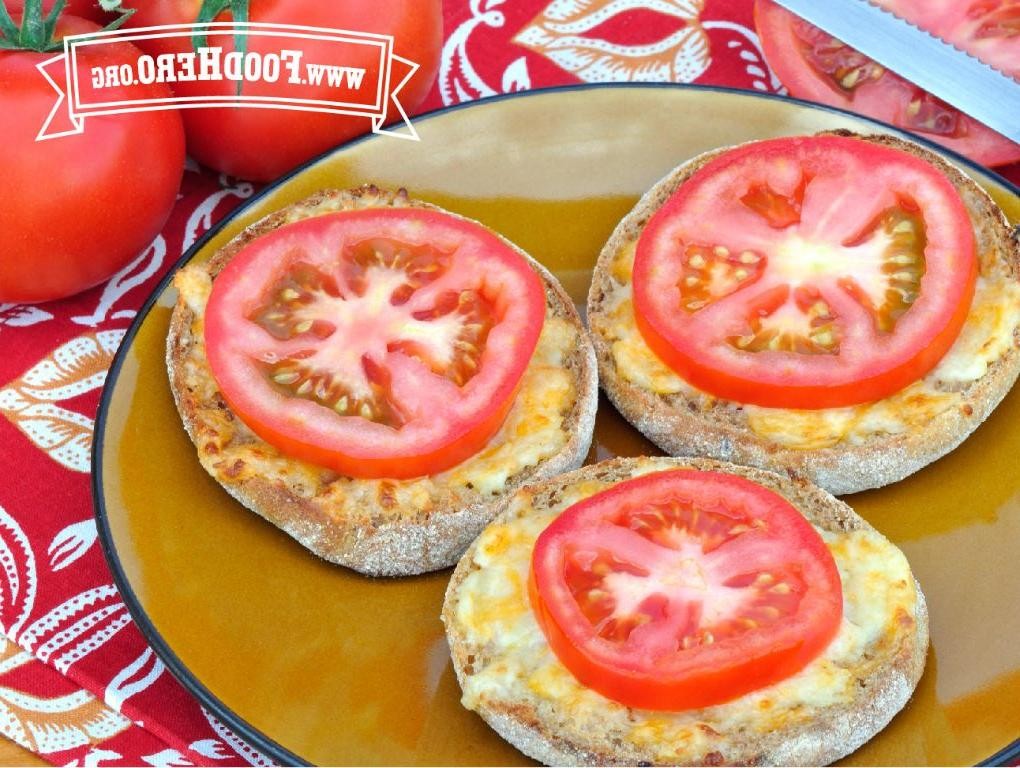 Fresh Tomato and Cheddar Melt