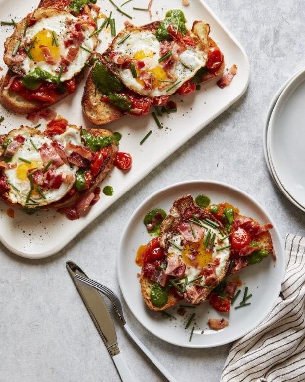 Fried Egg Sandwich with Tomato and Basil