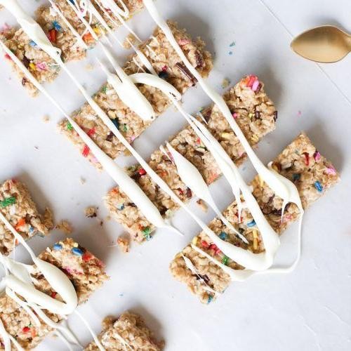 Funfetti Cookie Granola Bars