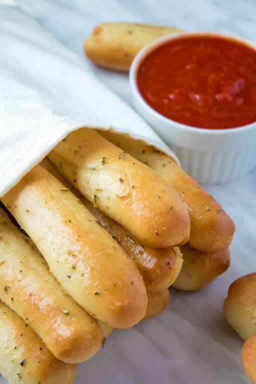 Garlic Butter Breadsticks
