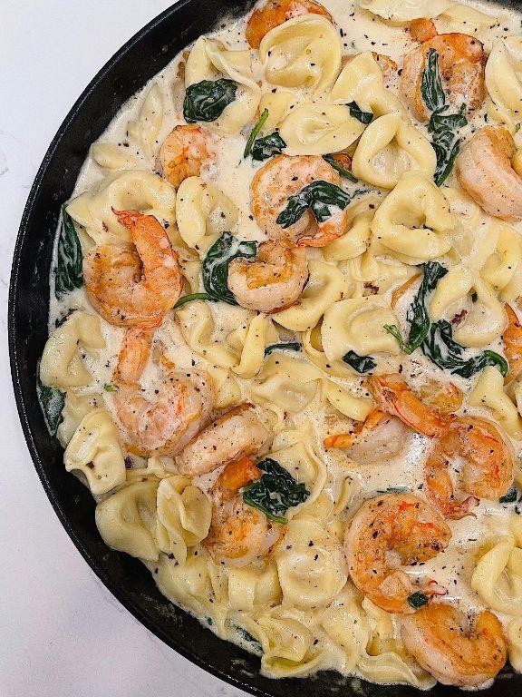 Garlic Butter Shrimp and Spinach Tortellini