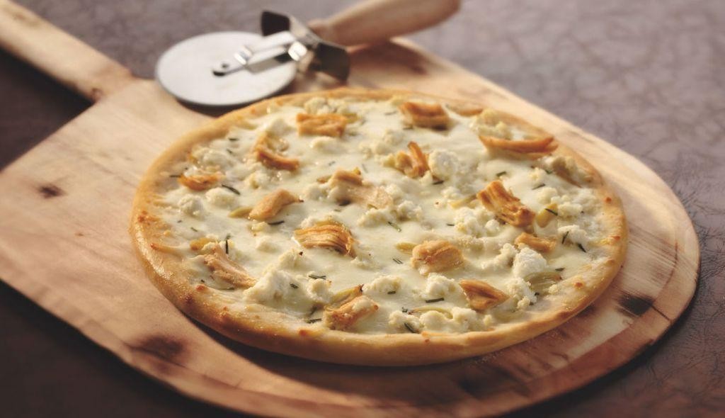 Garlic Chicken Ricotta Pizza