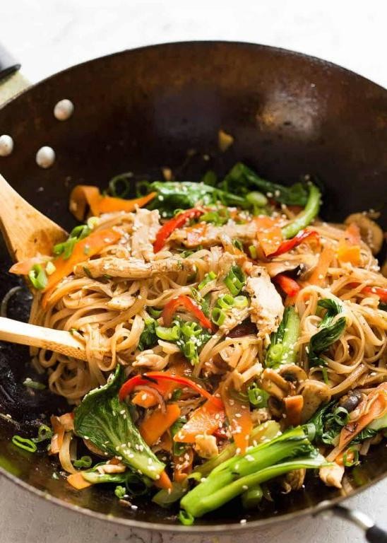 Garlic Ginger Chicken Stir Fry with Rice Noodles