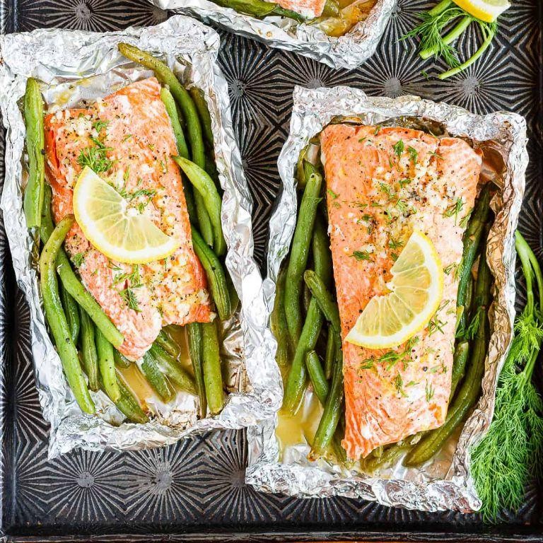 Garlic Lemon Butter Baked Salmon with Green Beans in Foil