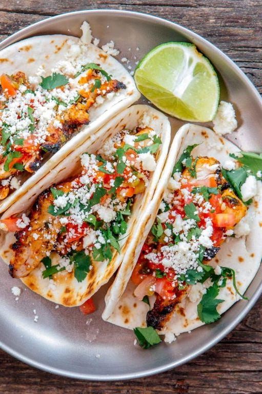 Garlic Lime Chicken Street Tacos