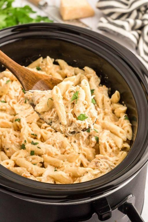 Garlic Parmesan Chicken Slow Cooker Tortellini
