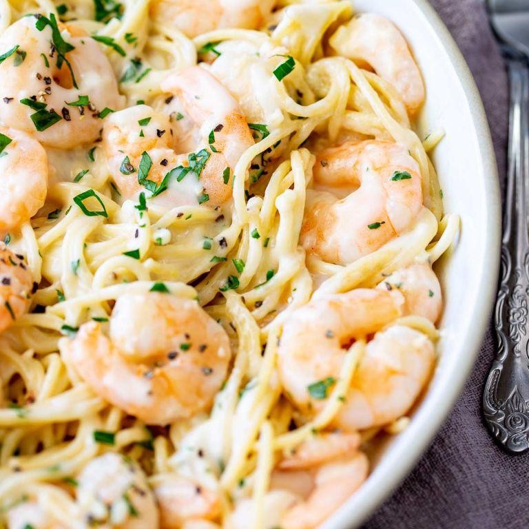 Garlic Parmesan Shrimp Alfredo