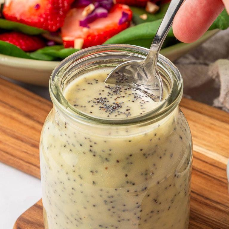 Garlic Poppy Seed Ranch Dressing