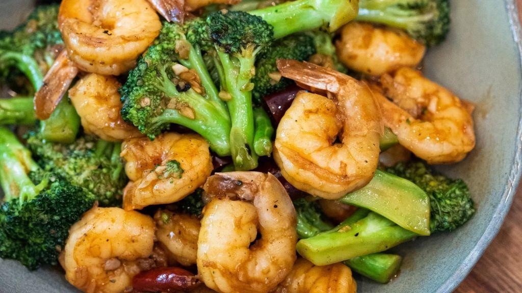 Garlic Shrimp Stir-Fry with Broccoli