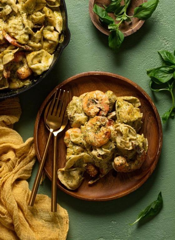 Garlic Shrimp and Pesto Tortellini Bake