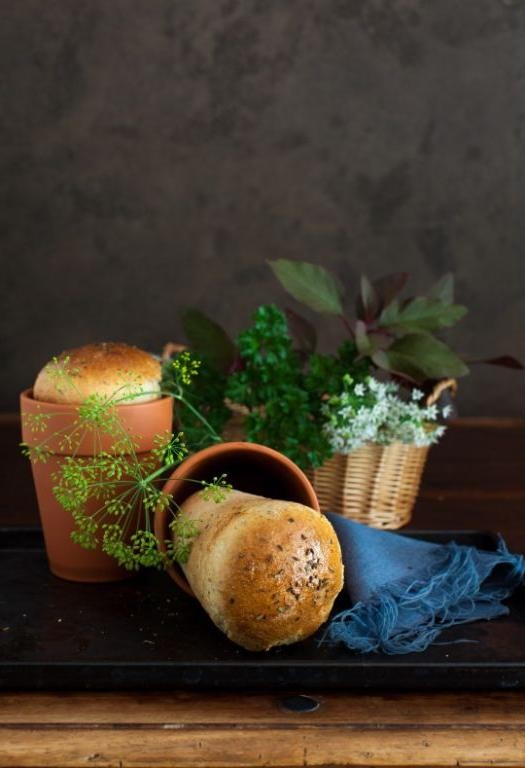Garlic and Herb Clay Pot Bread