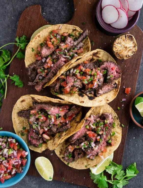 Garlic and Herb Skirt Steak Soft Tacos