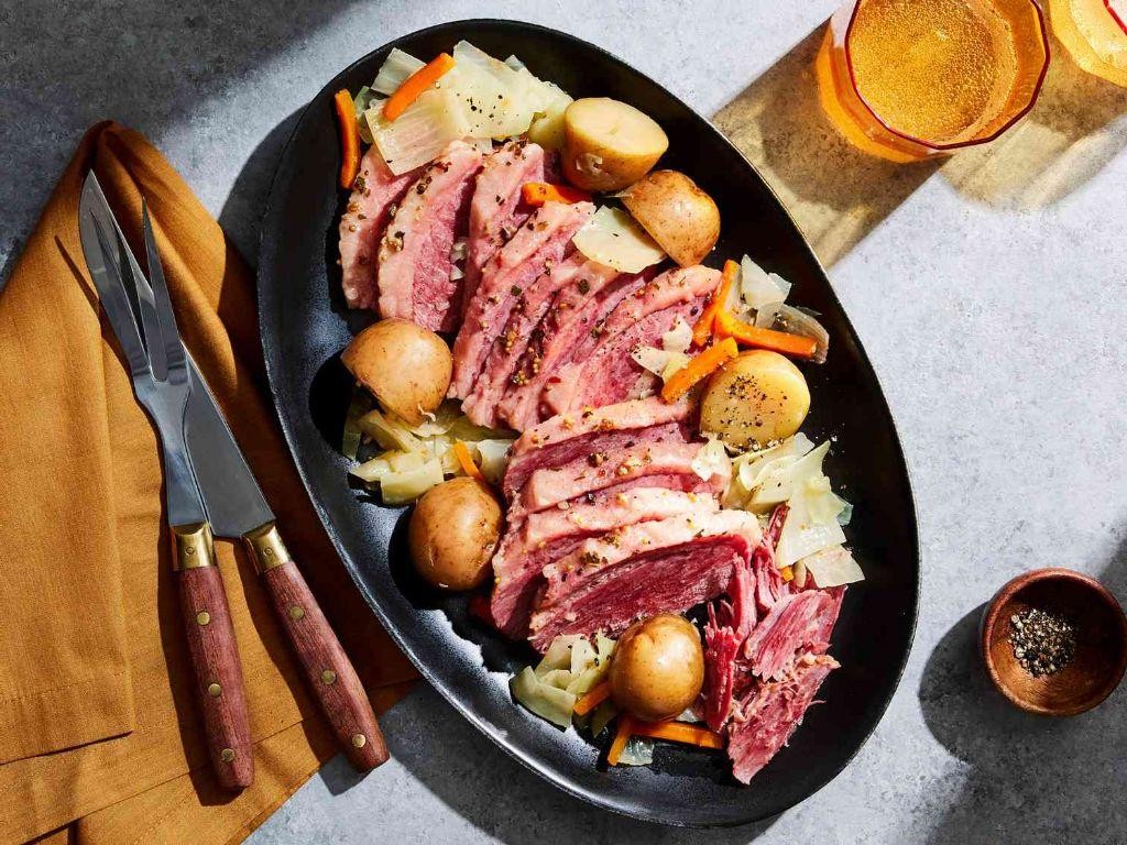 Garlic and Herb Slow Cooker Corned Beef with Cabbage