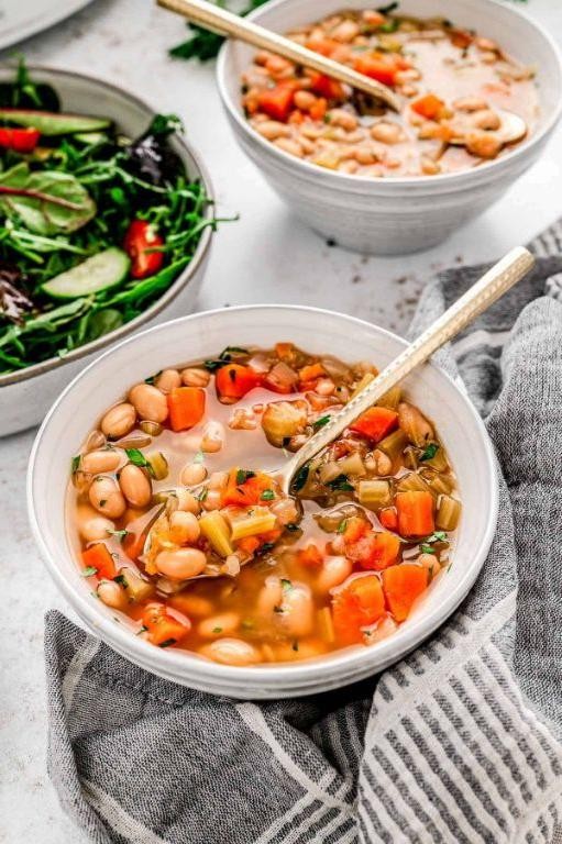 Ginger and Garlic Infused White Bean Slow Cooker Soup