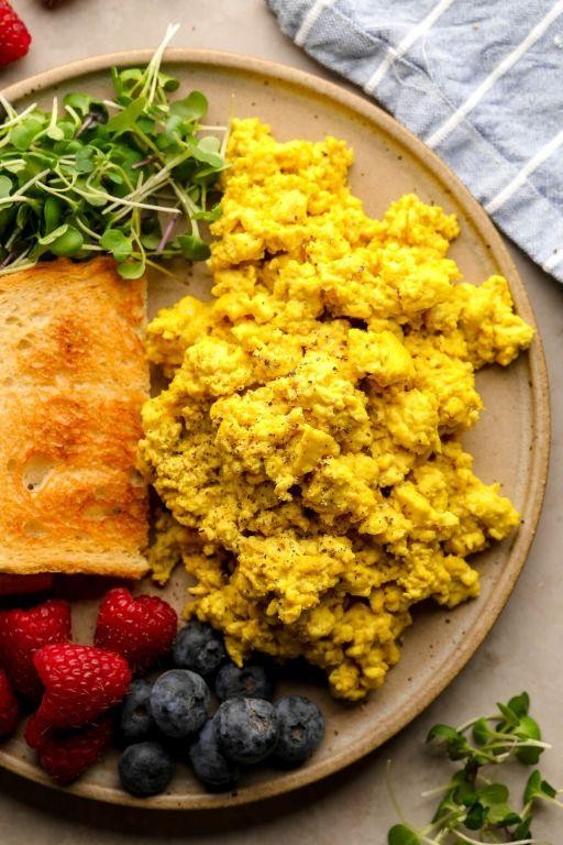 Ginger and Turmeric Scrambled Tofu