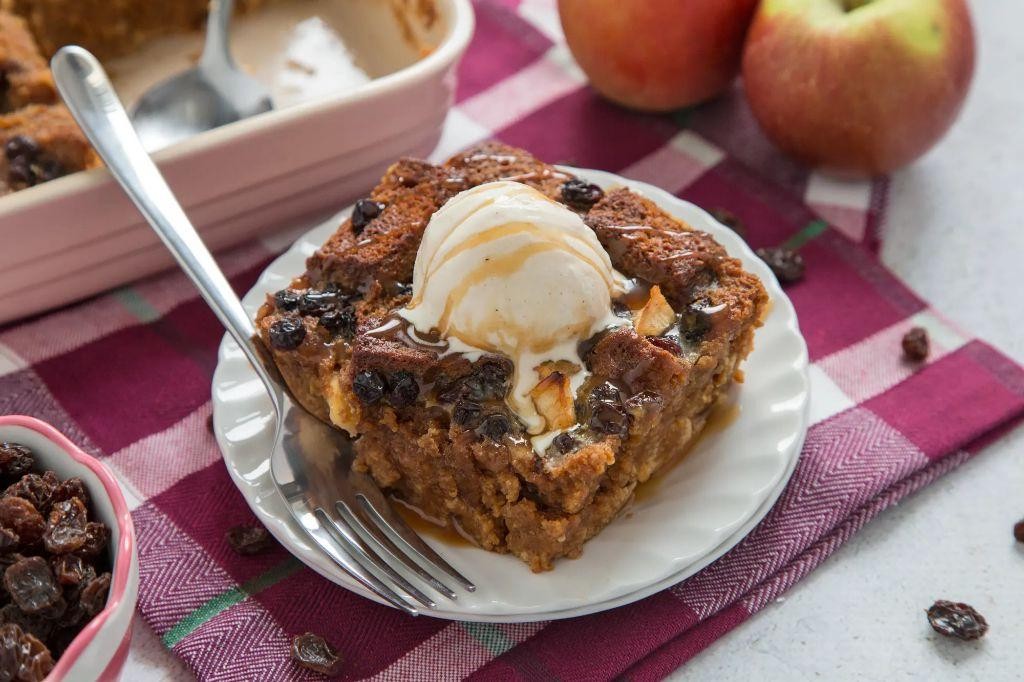 Gingerbread Apple Bread Pudding