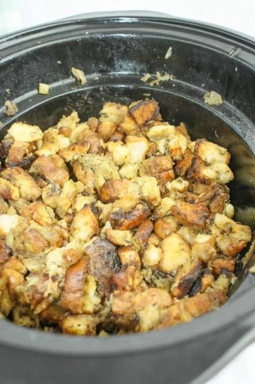 Gluten-Free Crockpot Stuffing with Turkey