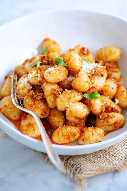 Gnocchi with Vegan Sun-Dried Tomato Pesto