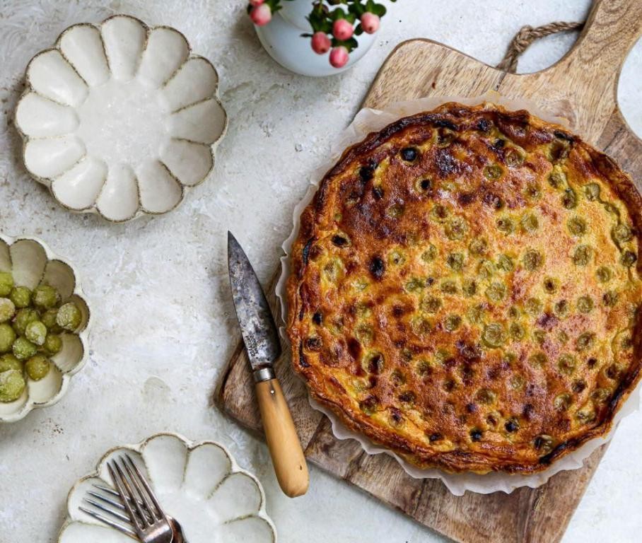 Gooseberry Ginger Pie