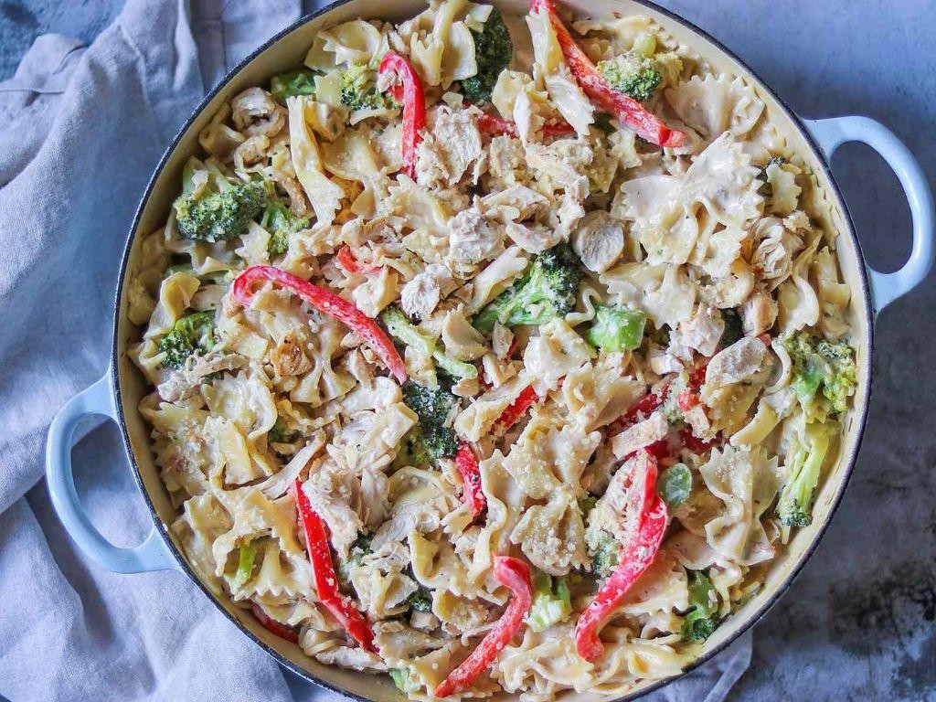 Greek Style Chicken Bow Tie Pasta