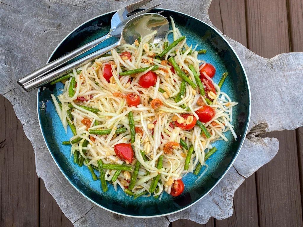 Green Papaya and Seaweed Salad