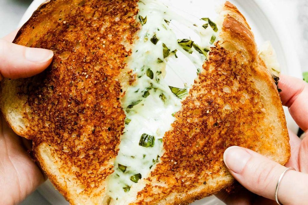 Grilled Cheese with Canned Squid and Mozzarella