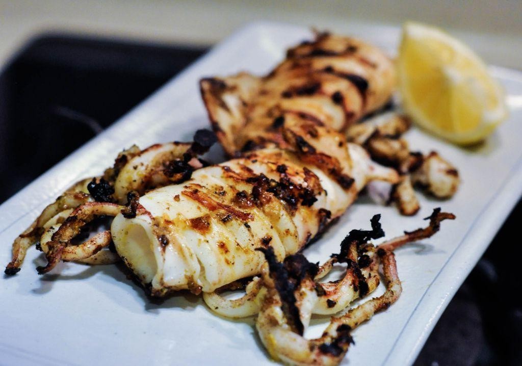 Grilled Lemon-Garlic Calamari