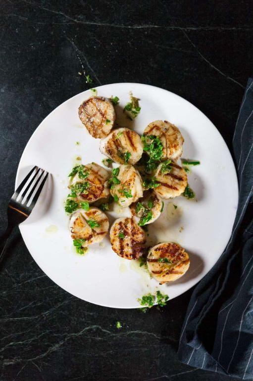 Grilled Scallops with Chimichurri