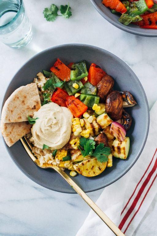 Grilled Veggie and Hummus Delight